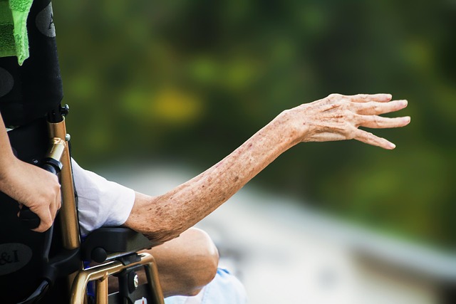 elderly-person-640x480-26781833.jpeg