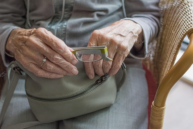 elderly-person-640x480-61661321.jpeg