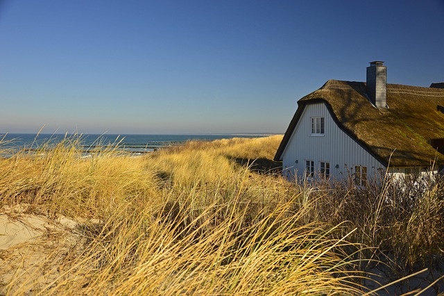house-640x480-60937231.jpeg
