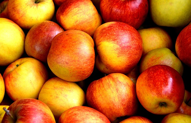 local-food-640x480-61429039.jpeg