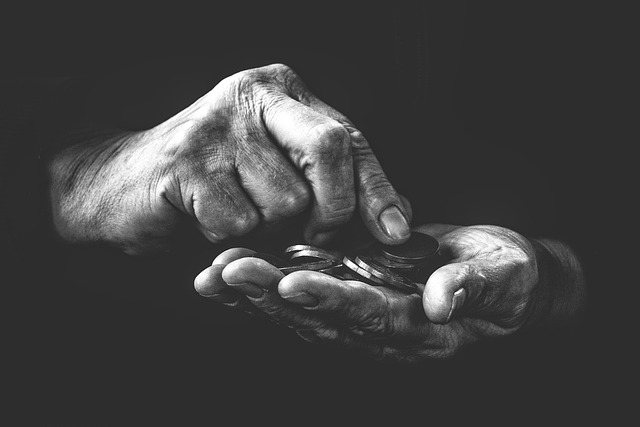 elderly-person-640x480-14124933.jpeg