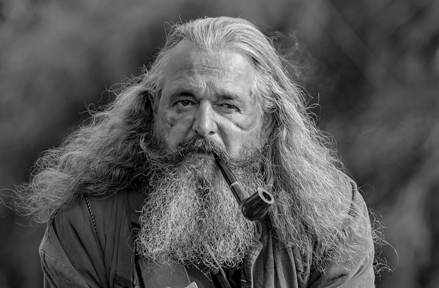 elderly-person-640x480-61654148.jpeg