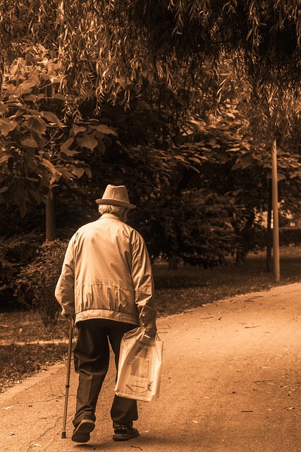 elderly-person-640x480-88176702.jpeg