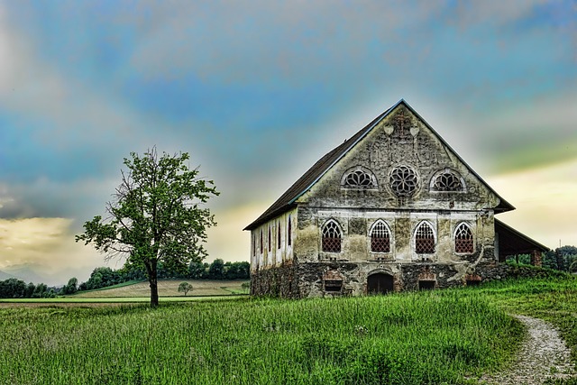 house-640x480-93289074.jpeg